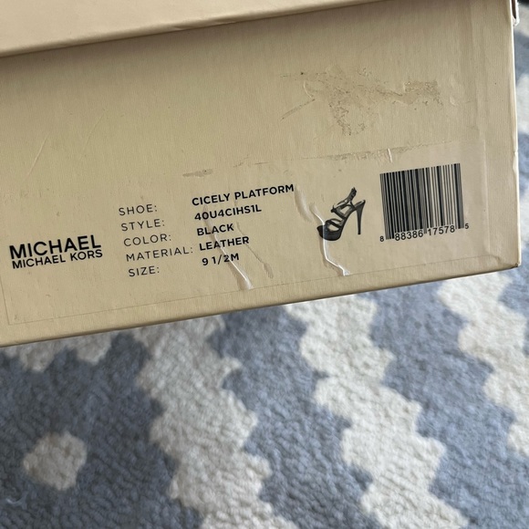 Michael Kors Cicely platform heels in gold and silver - Picture 2 of 3